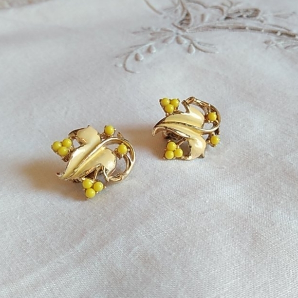 Vintage Yellow Leaf Set - Picture 2 of 6